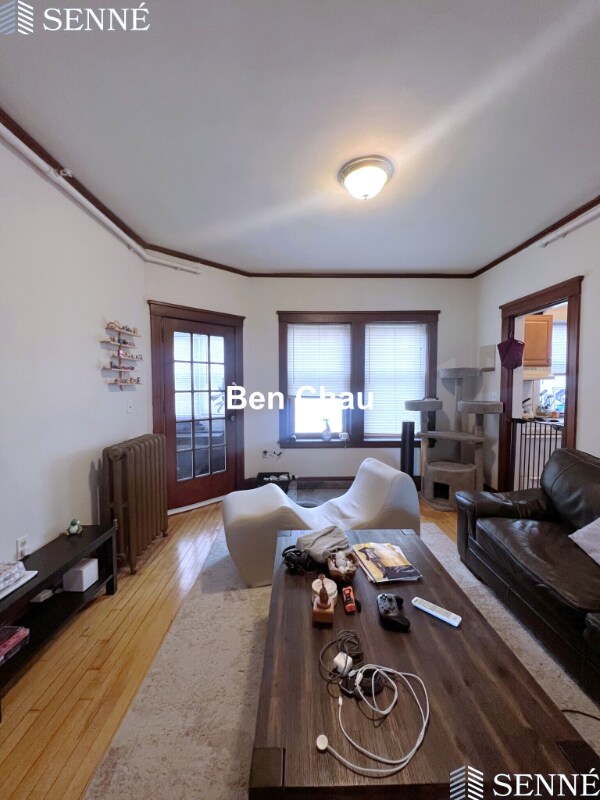 property at 3 Linnaean St