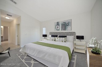 117 Lancha Cir in Indian Harbour Beach, FL - Building Photo - Building Photo