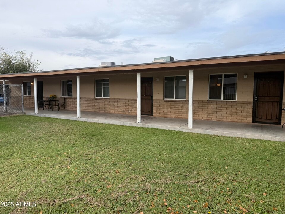 8316 N 60th Ave in Glendale, AZ - Building Photo