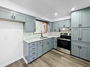 513 Manor Dr in Norman, OK - Building Photo - Building Photo