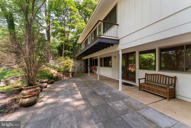 8207 Lilly Stone Dr in Bethesda, MD - Building Photo - Building Photo
