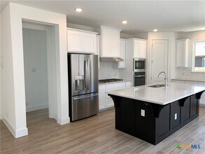 1048 Easy Gruene in New Braunfels, TX - Building Photo - Building Photo