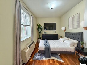 62-48 60th Pl in Queens, NY - Building Photo - Building Photo