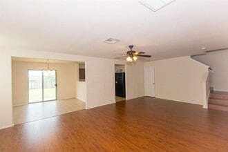 1759 Howth Ave in Houston, TX - Building Photo - Building Photo