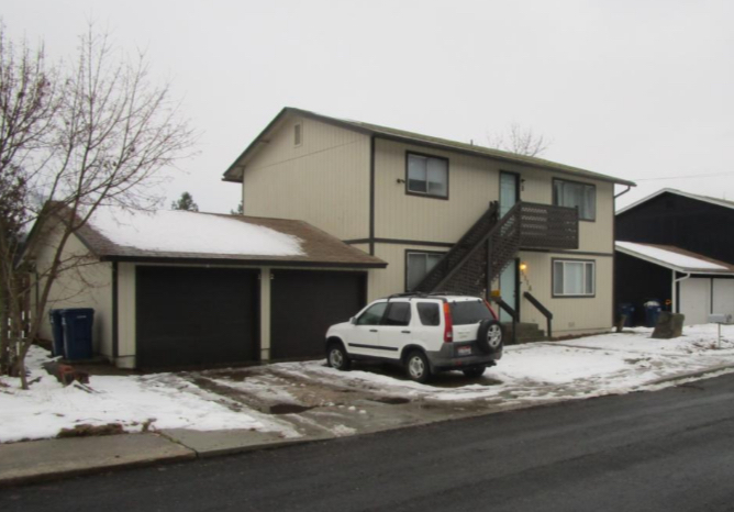 511 W Brown Ave, Unit APT B in Kellogg, ID - Building Photo