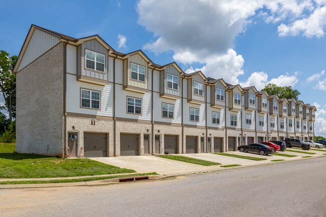 The Villas at Charleston Oaks