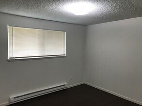 1003 E Jackson Ave in Spokane, WA - Building Photo - Building Photo