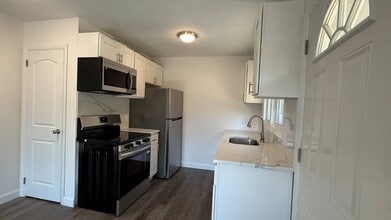 224 Grape Hollow Rd in Holmes, NY - Building Photo - Building Photo