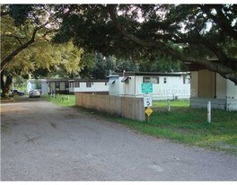 Fairfax Mobile Home Park in Riverview, FL - Building Photo