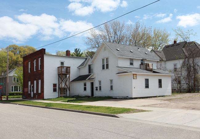 634 N Barstow St in Eau Claire, WI - Building Photo - Building Photo