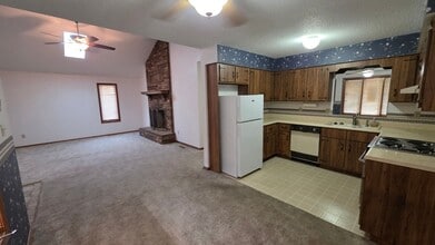 503 E Redwood St in Springfield, MO - Building Photo - Building Photo