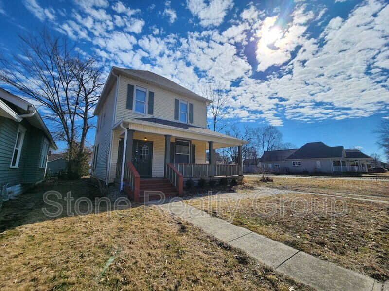 2305 N 11th St in Terre Haute, IN - Building Photo