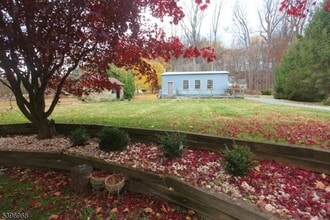 18 Little Philadelphia Rd in Washington, NJ - Building Photo - Building Photo