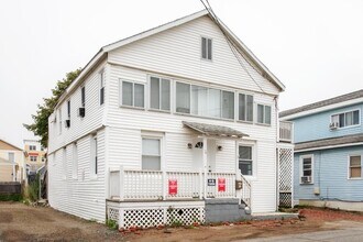 5 Johnson Ave in Hampton, NH - Building Photo - Building Photo