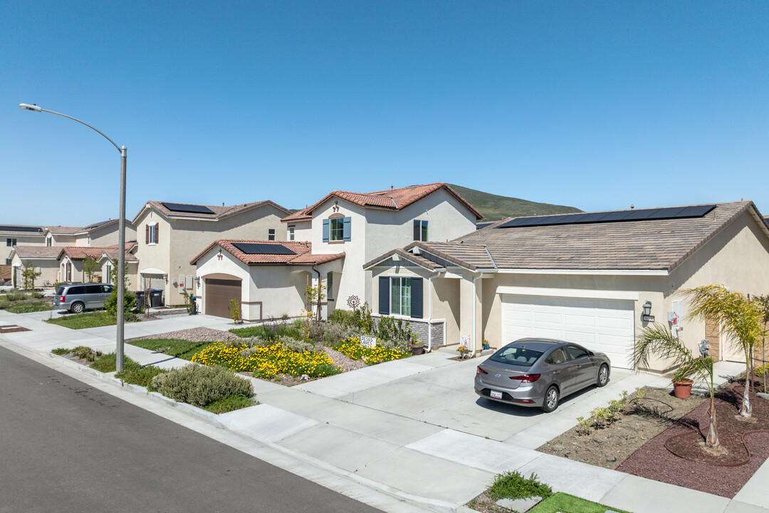 Lennar at The Reserve in Winchester, CA - Building Photo