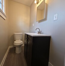 19451 Monterey Ave in Euclid, OH - Building Photo - Building Photo