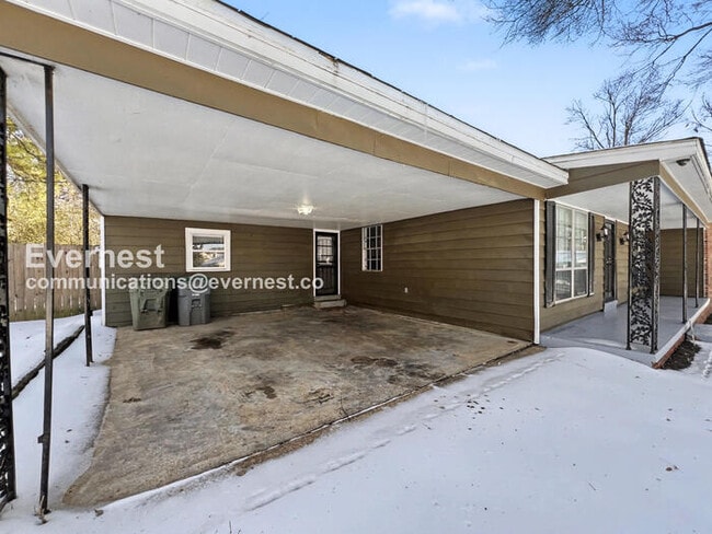 3484 Naylor Dr in Memphis, TN - Building Photo - Building Photo