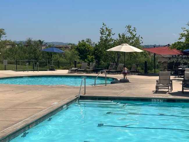 2860 Escala Cir in San Diego, CA - Building Photo - Building Photo