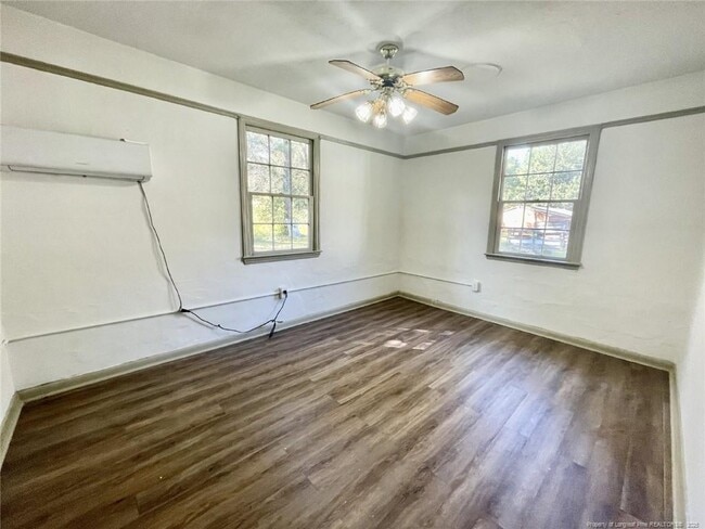 2056 Wilmington Hwy in Fayetteville, NC - Building Photo - Building Photo