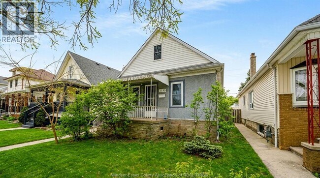 1153 Gladstone Ave in Windsor, ON - Building Photo - Building Photo