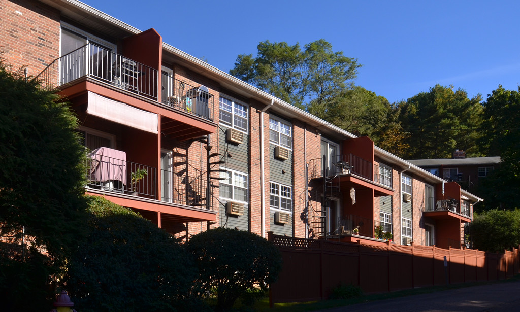 Scenic Ridge at Amberlands Apartments in CrotononHudson, NY