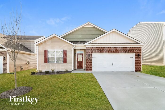 252 E Painted Way in Clayton, NC - Building Photo