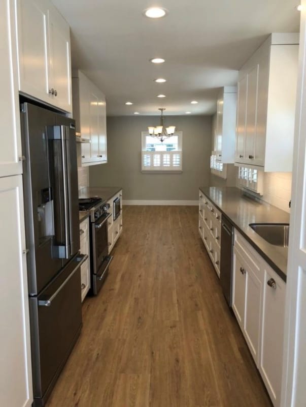 413 W Acacia Ave in El Segundo, CA - Building Photo - Building Photo
