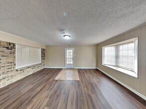 5010 Penwood Cove in Memphis, TN - Building Photo - Building Photo