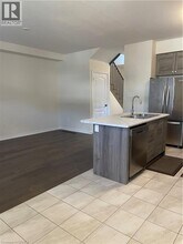 18 McLaren Ave in Brantford, ON - Building Photo - Building Photo