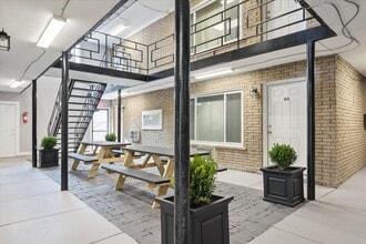 Greenfield Apartments in Detroit, MI - Foto de edificio - Building Photo