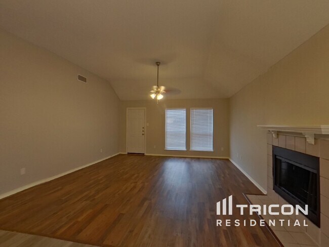 6920 Black Wing Dr in Fort Worth, TX - Building Photo - Building Photo