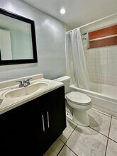 8101 SW 73rd Ave in Miami, FL - Building Photo - Building Photo