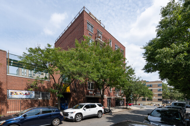 87 Stagg St in Brooklyn, NY - Building Photo - Building Photo