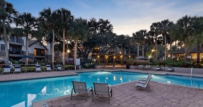 Sabal Palm at Lake Buena Vista Apartment Homes in Orlando, FL - Building Photo - Building Photo