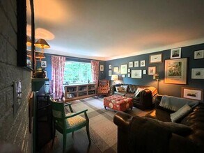 2185 Ayrshire Dr in Ann Arbor, MI - Building Photo - Building Photo