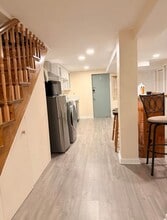 1400 West Virginia Ave NE in Washington, DC - Foto de edificio - Building Photo