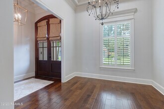 100 Andrew's Corner in Lafayette, LA - Foto de edificio - Building Photo