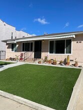 836 N Fuller Ave, Unit 1 in Los Angeles, CA - Foto de edificio - Building Photo