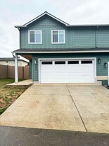 302 Oak St in Winlock, WA - Building Photo