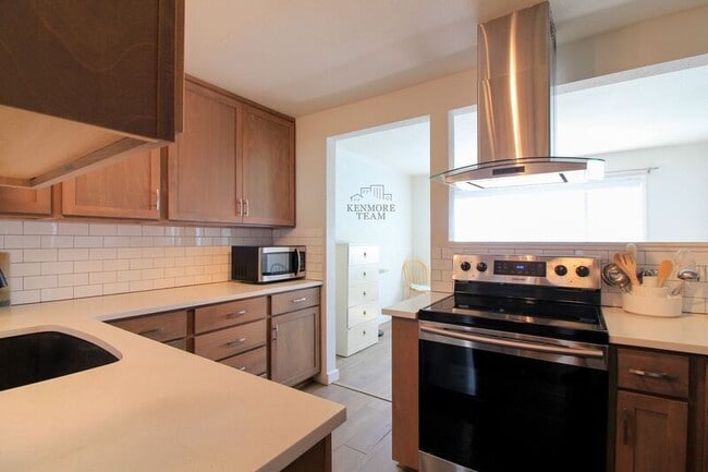1311 Goethals Dr in Richland, WA - Foto de edificio - Building Photo
