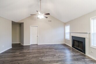 2404 Rambling Way in Lithonia, GA - Building Photo - Building Photo