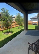 120 Parlin Ln in Fredericksburg, TX - Building Photo - Building Photo