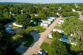 Highland Mobile Home Park in Bartlesville, OK - Building Photo - Building Photo