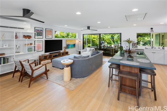 property at 1120 Makaiwa St