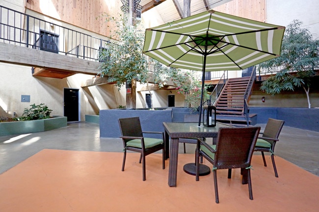 Cloudview Terrace Apartments in Albuquerque, NM - Building Photo - Building Photo
