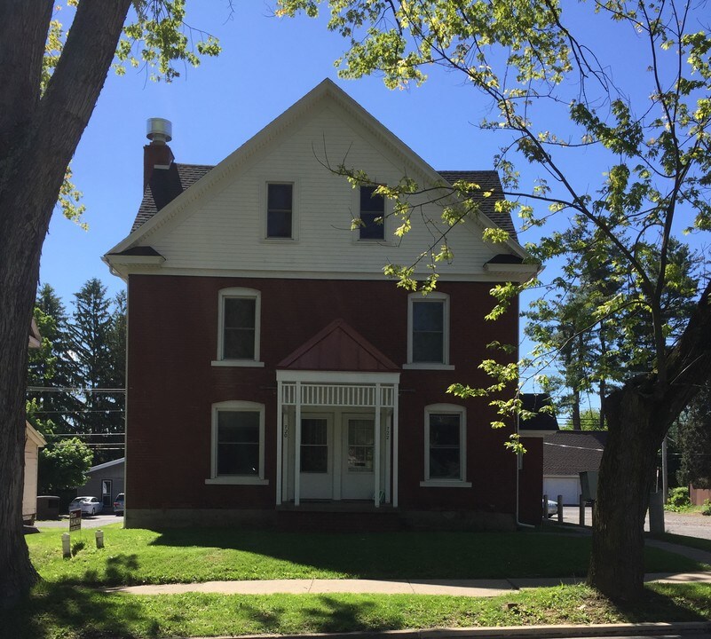 720 W College Ave, Unit 720 in State College, PA - Foto de edificio