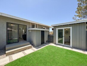 3856 Via del Mar in San Diego, CA - Building Photo - Building Photo