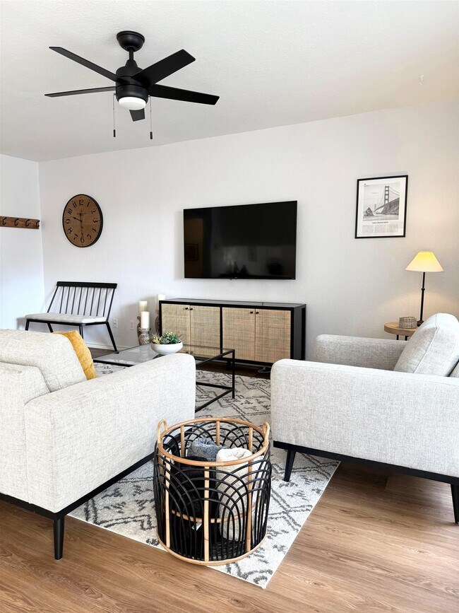 307 Out Yonder in Horseshoe Bay, TX - Building Photo - Building Photo