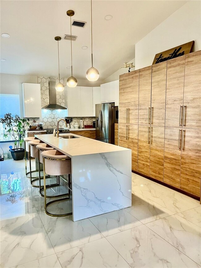 6201 Portsmouth Ln in Davie, FL - Building Photo - Building Photo