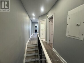 32 Earlscourt Ave in Toronto, ON - Building Photo - Building Photo